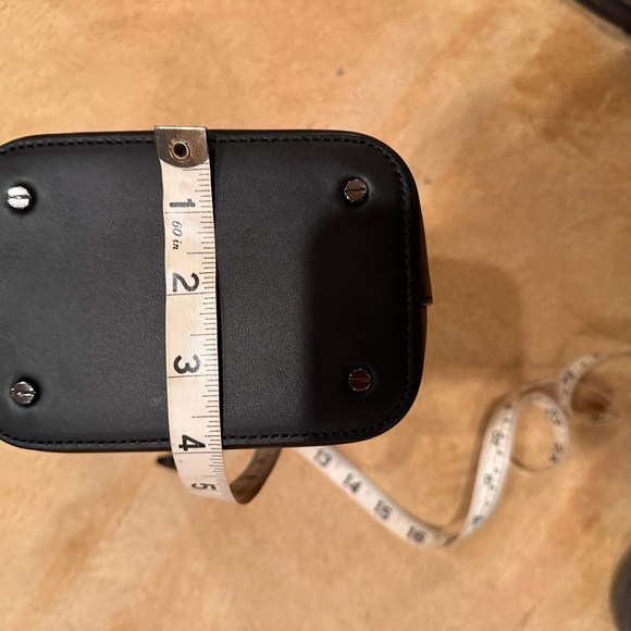 MCM small bucket bag w/ detachable shoulder strap - Picture 5 of 15